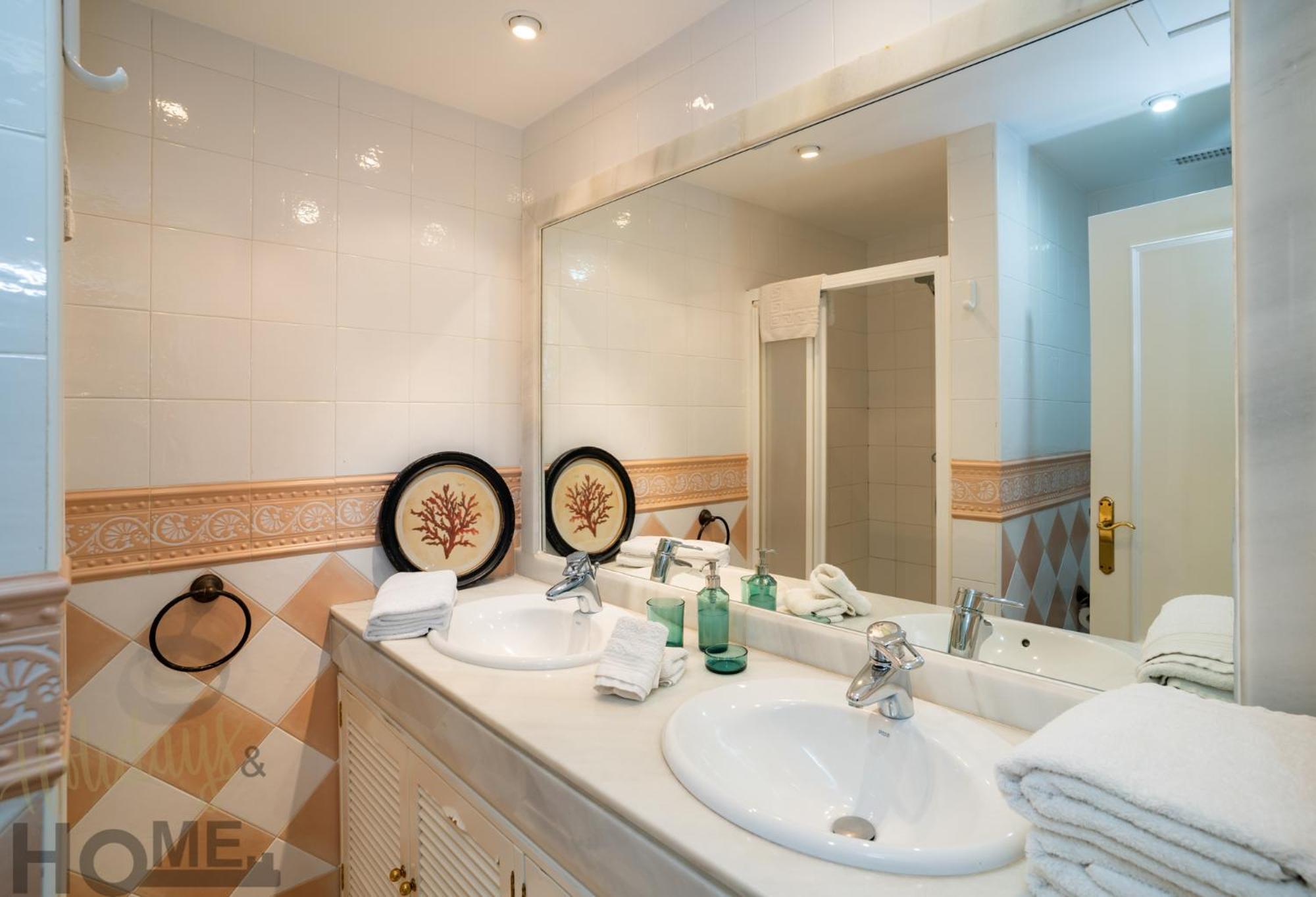 Hacienda Playa Elviria 300 M Playa,Jardin , 2 Hab ,Marbella Lägenhet Exteriör bild